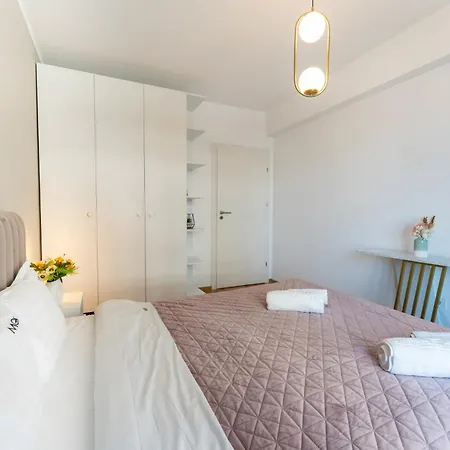 Mohost Turquoaz - 2br Mountain Vista Retreat Apartment Brasov